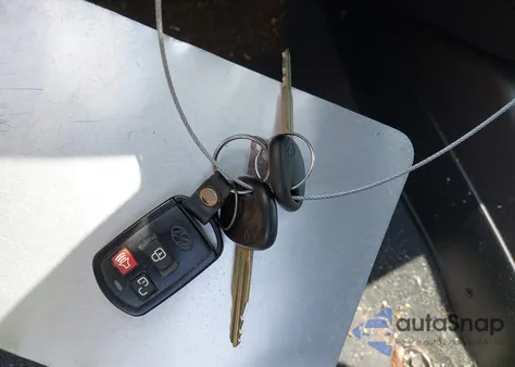 2005 Hyundai Elantra Gls/Gt z USA, uszkodzony, nr VIN KMHDN46D35U072343